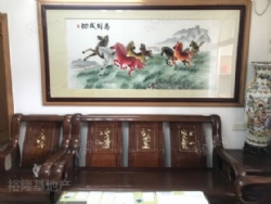 �����´山����¥�㣬���׸��������ס��