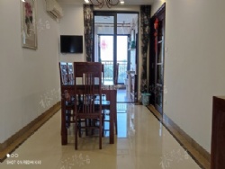 �������������߶���һ�߾��ۣ�240���ʿռ䣬�����������