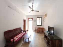 ���ũ��Сѧ��ʵ����ѧ��¥�»����ɾ�������ͣ�����������ͣ�����1000Ԫ