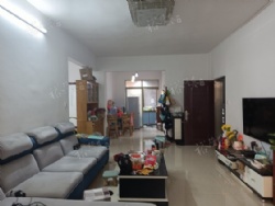 �ϲ�Сѧ��У����ܰװ�ޣ���3�������г���������԰