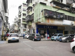 �Ĳ���԰ ����һ�� ��λ�� �ײ�51�� ����95�� �в�40��