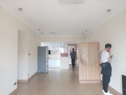 ��԰�㳡���߲㣬������ѧ����װ