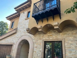 �����ѿ�֮�ζ��� ��԰400�� λ�������� ���߶���