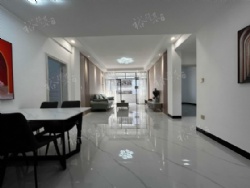 �����ｭ���ض� ������    ȫ�¾�װ��3��  �ϱ���������