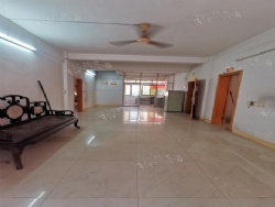 ũ����· ��װ��¥ ����3��ͷ