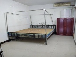 ����Է����װ�����׼䣬�������