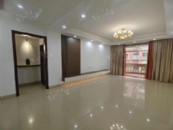 ����С��4¥��ܰ������װ�޷ǳ��ã���66.8��