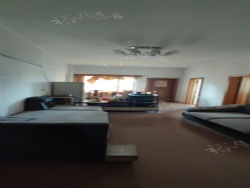 ũ�ֶ�· ���Ĳ�ƽ̨�������㣬�򿪴��žͶ������Ǳ�¥���Ƚ�����